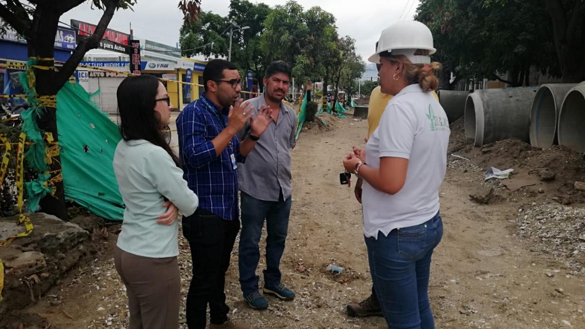 Secretaría de Movilidad arregla daños en el semáforo de la 22 con 8 Secretaría de Movilidad arregla daños en el semáforo de la 22 con 8