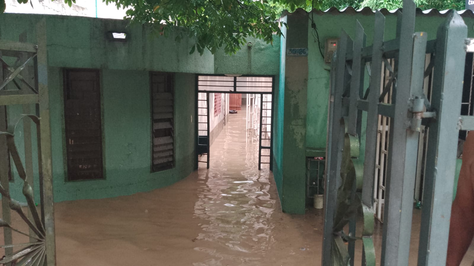Alcaldía atiende emergencia por lluvias en Santa Marta