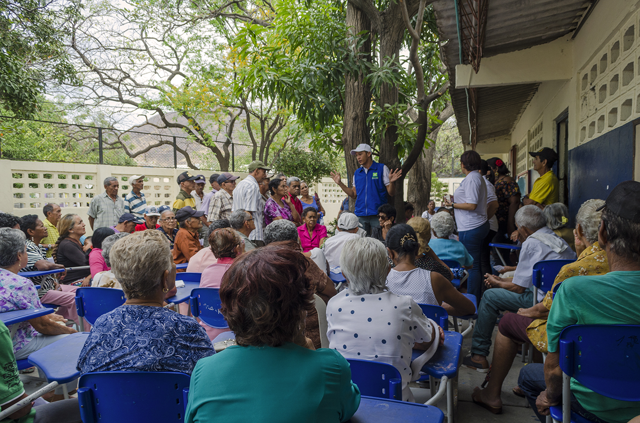 Avanza la entrega exitosa de los volantes de pago del Programa Adulto Mayor