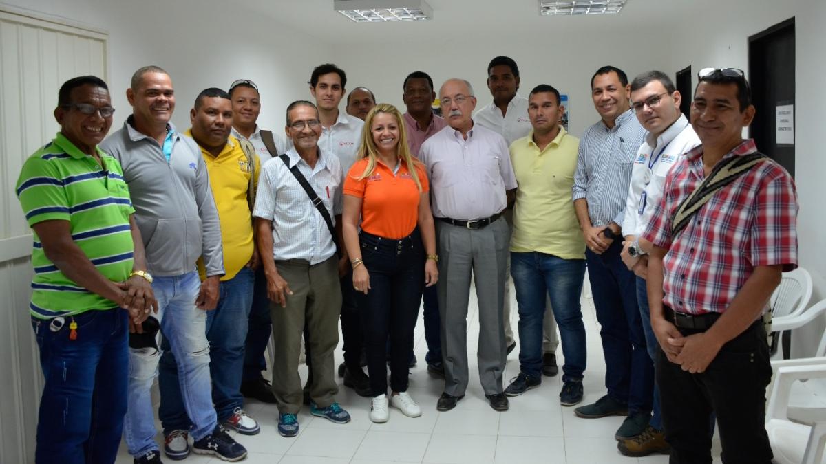 Reunión sostenida en las instalaciones de la Planta de Rebombeo de Gaira