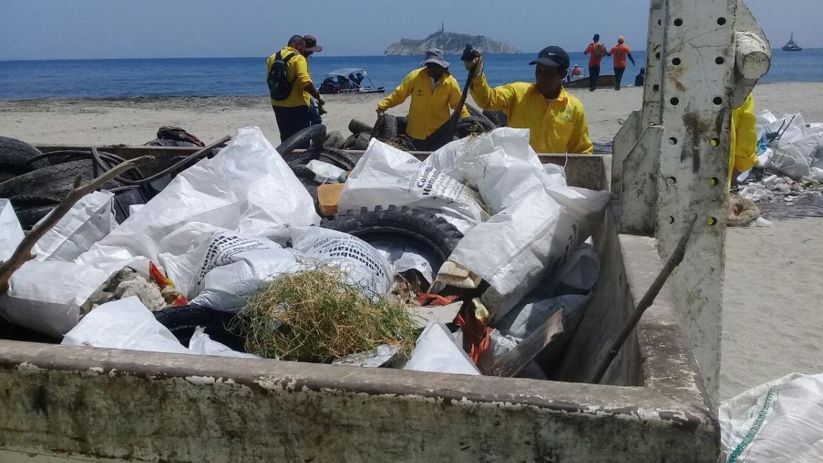 38.6 toneladas de residuos se recogieron en la Playatón en Los Cocos