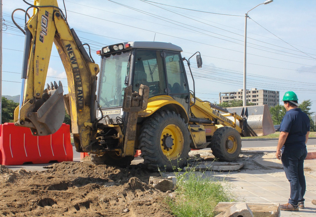 Alcaldía del Cambio respalda obras de mitigación en la UCC